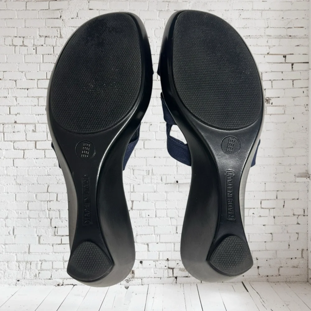 Naturalizer Denim Blue Wedge Sandals with Silver detail - Picture 5 of 6